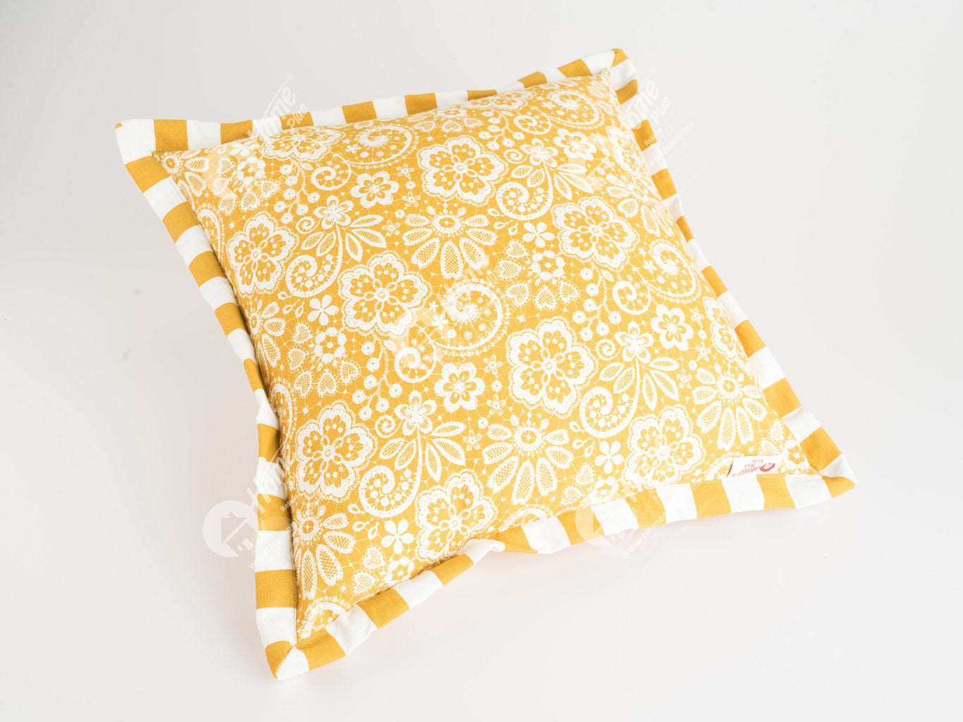 Flange Cushion - Lace Mustard