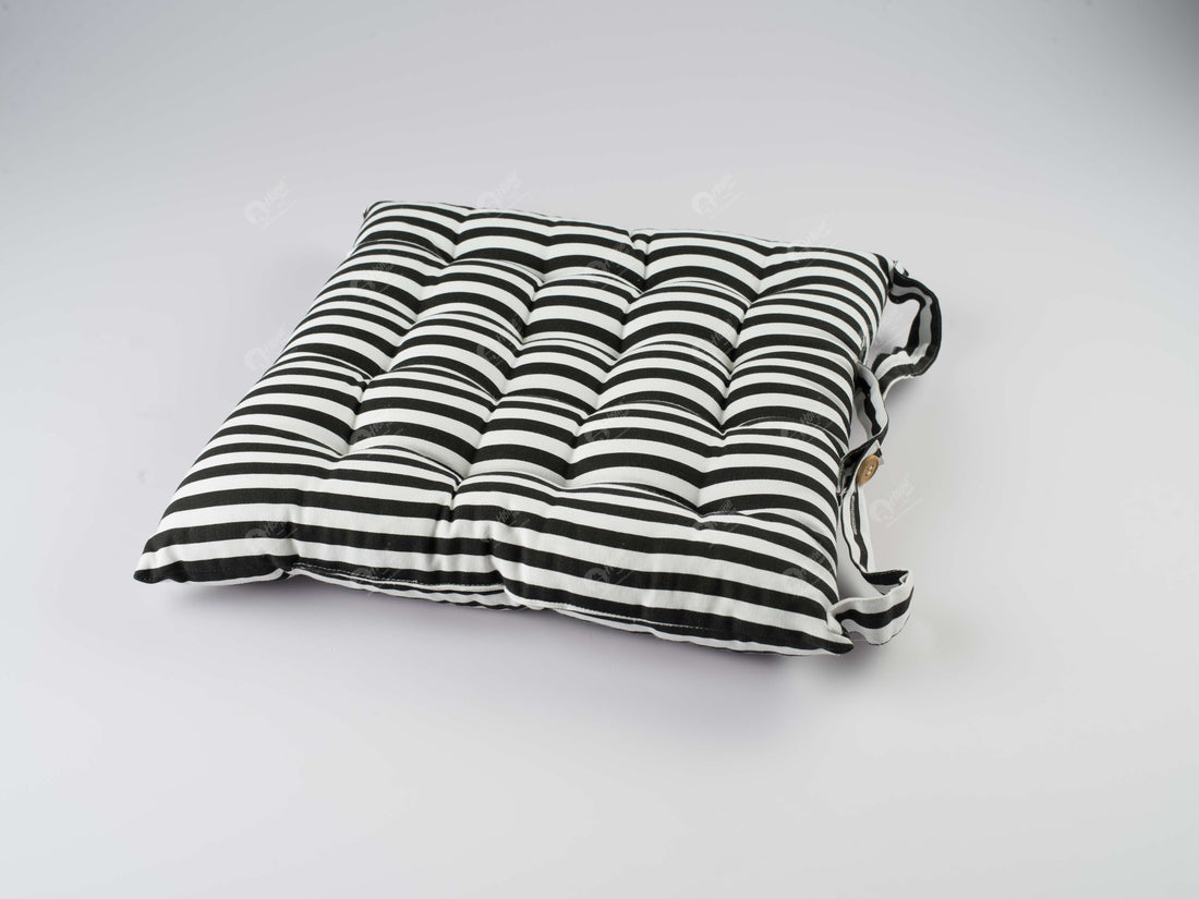 Chair Pad - Thin Stripes Black