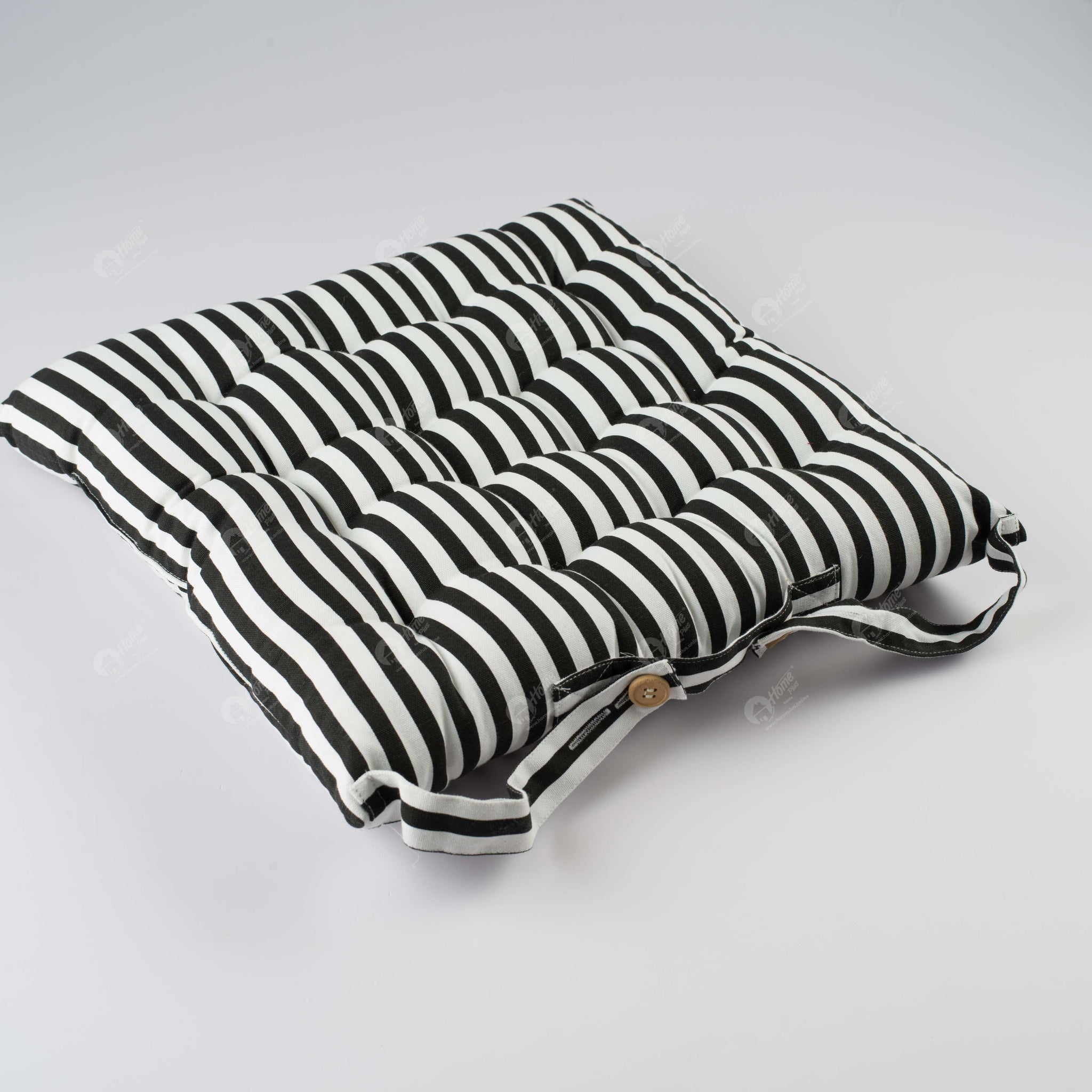 Chair Pad - Thin Stripes Black