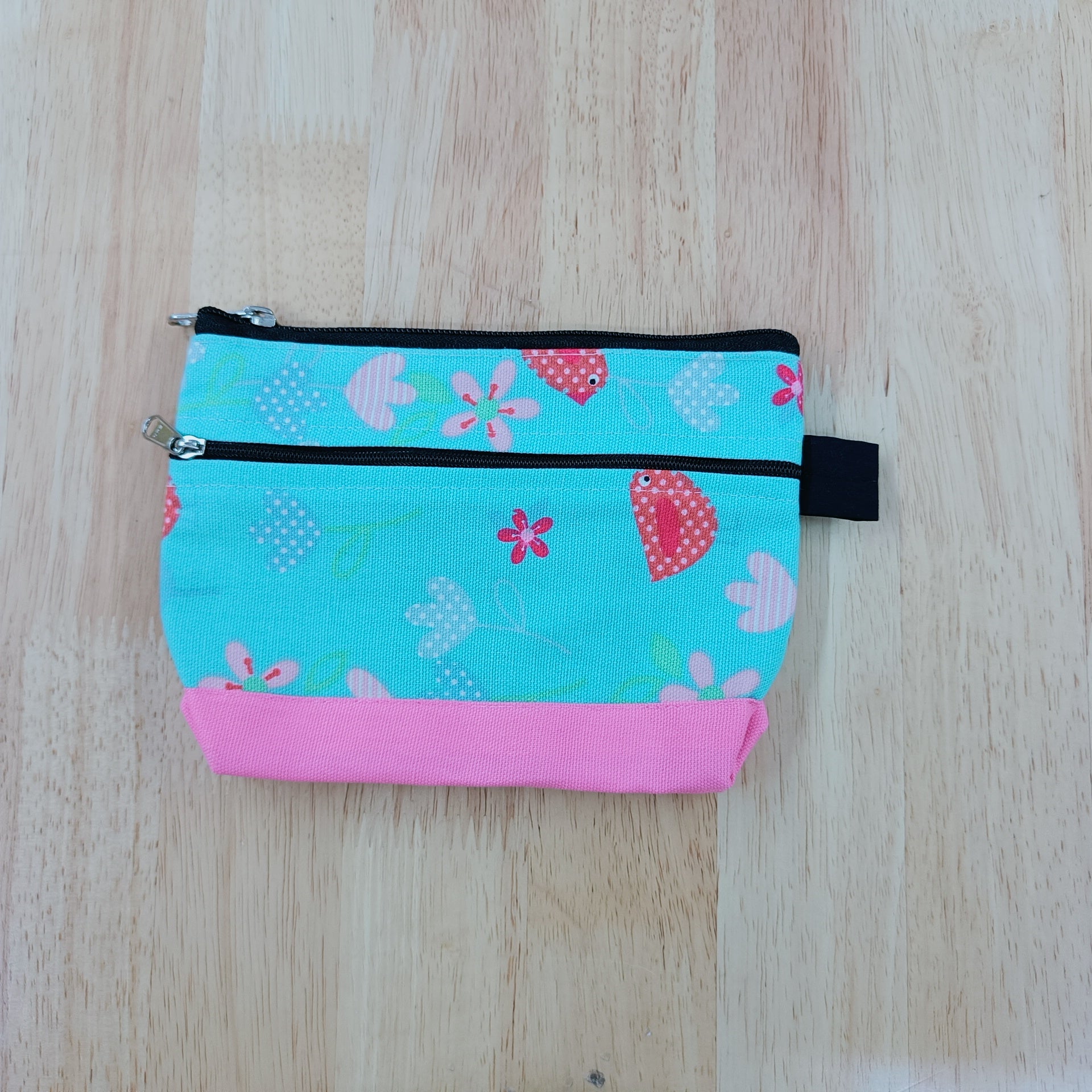 Small Pouch Birds And Flower