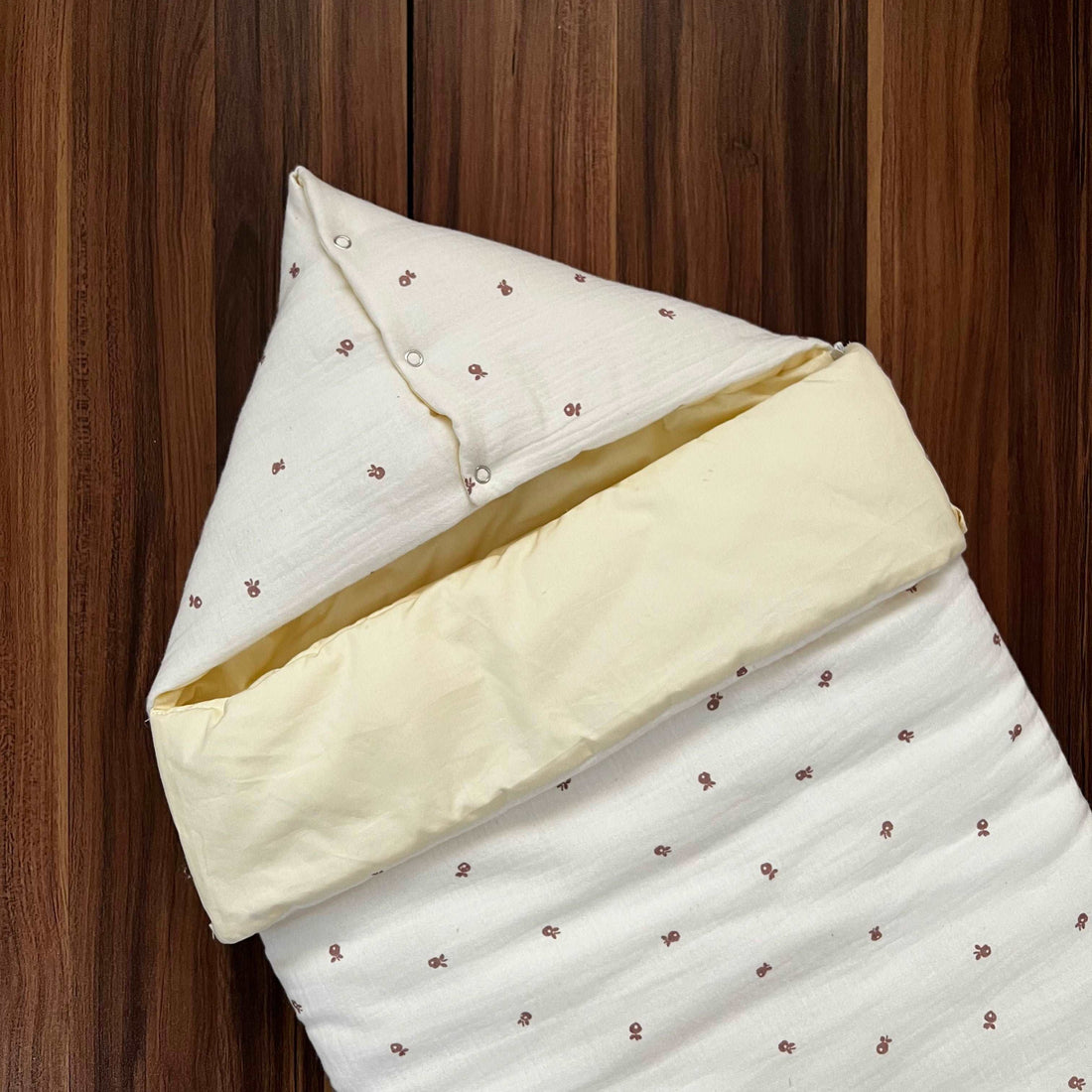 Baby Carrier Nest - Fruit Dots